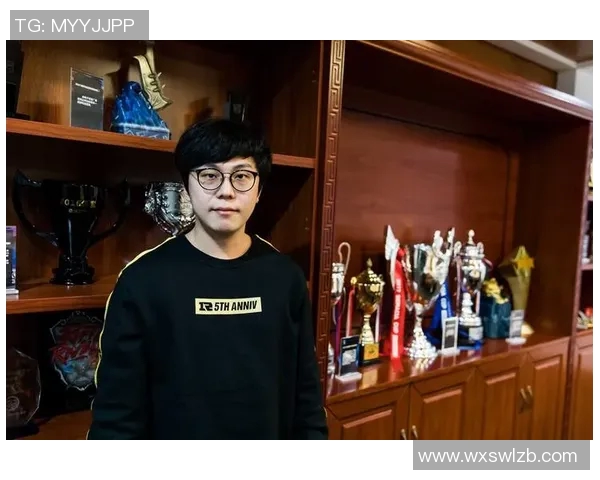 电竞数据赛后复盘TES与RNG对决中的战术意识与团队配合分析